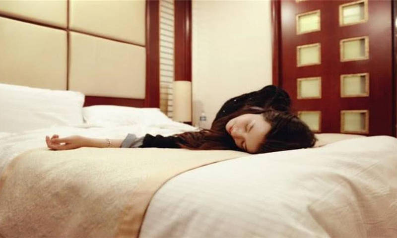 原创"酒店试睡员"为何多招年轻女性?从业者直言:这点男生比不了