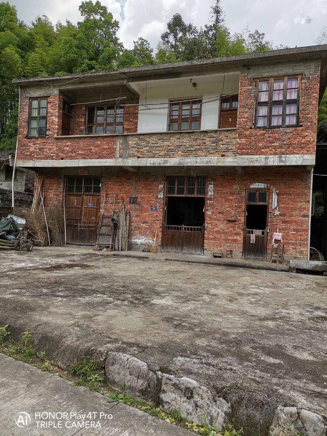 远嫁湖南农村晒晒我的婚房你们见过如此寒酸的婚房吗