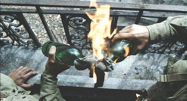 元气骑士奇葩武器 彩虹屁竟能成为攻击手段 素颜照才是暴击伤害!