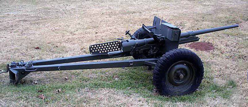 历史老照片:二战中的美国反坦克炮兵