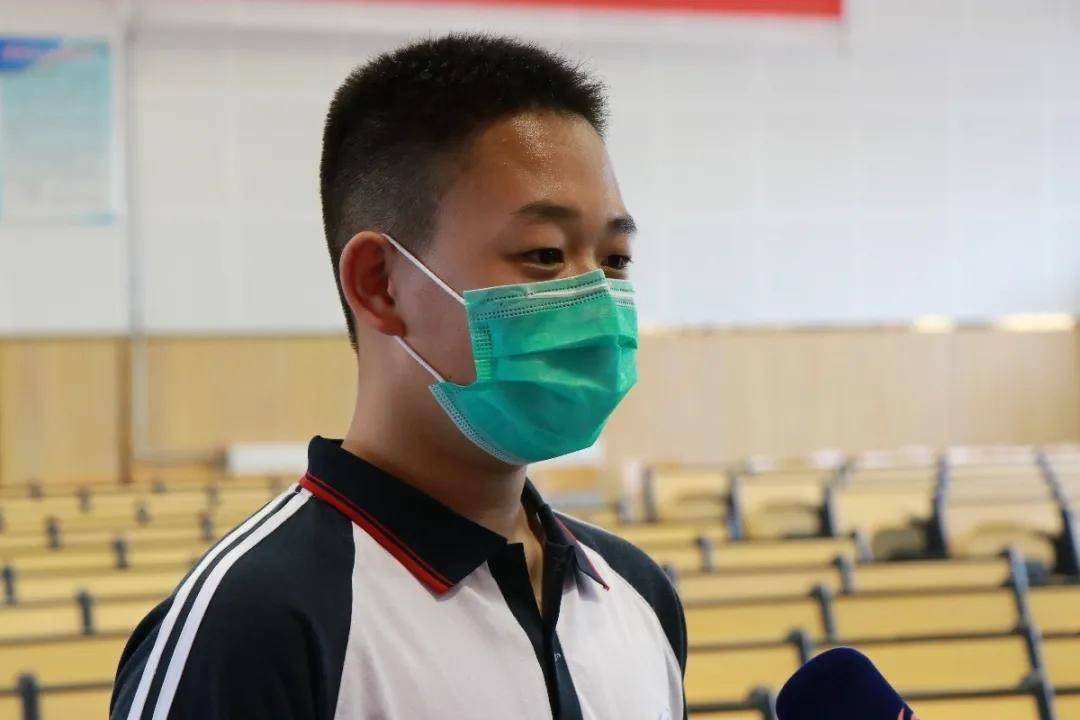 杨村第十一中学学生黄子旭