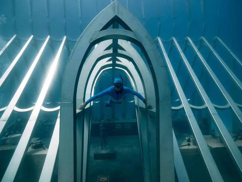 澳大利亚藏在世界最著名暗礁之下的水下艺术博物馆