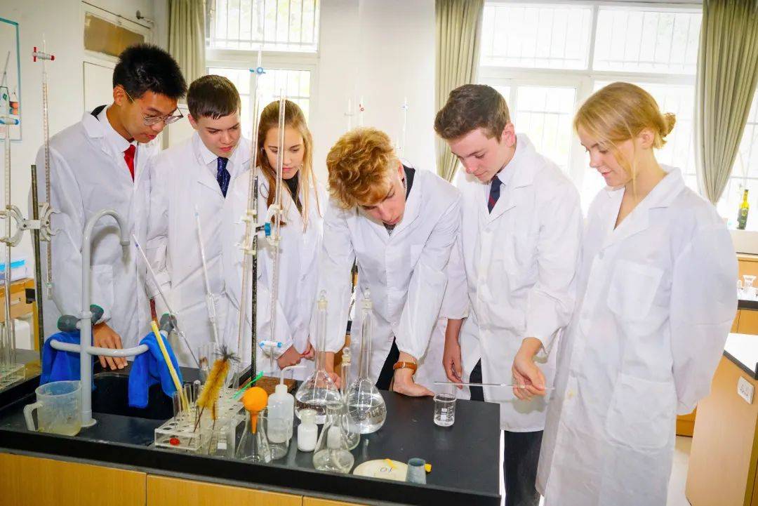 苏州外国语学校:苏外学子在国际化学竞赛中创佳绩