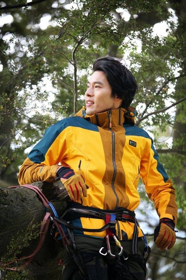 玄彬夏日男友照合辑!化身清爽森林系男友,海风吹乱白衬衫_图片