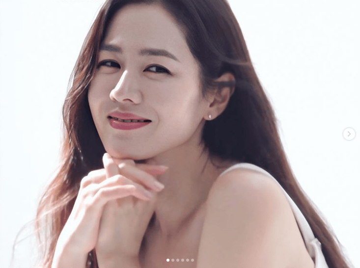 无愧全球第一美封号!孙艺珍拍广告大秀蜜桃美肌,火辣好身材太无敌