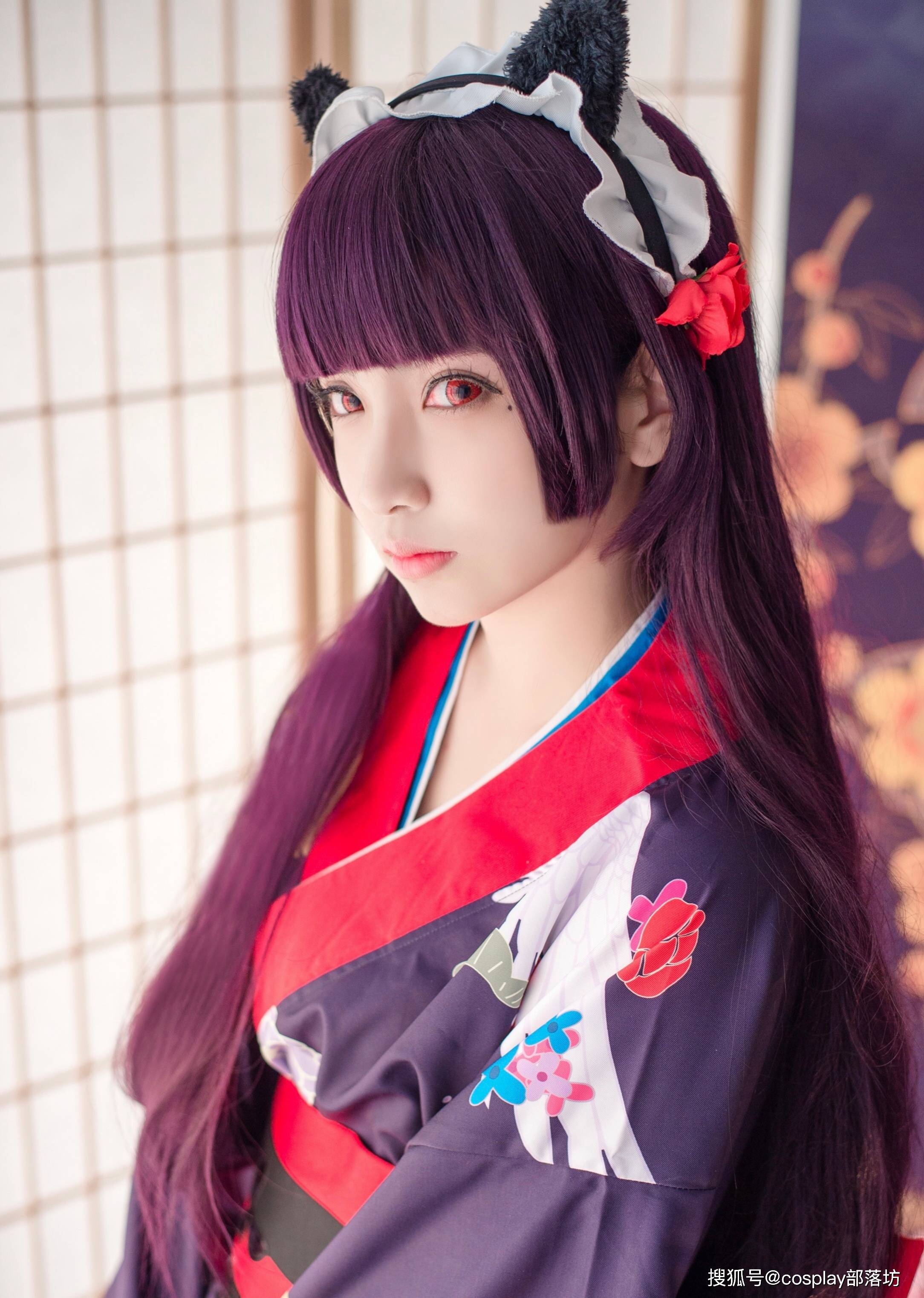 cos:拥有如此侧颜的黑猫,你爱了吗?