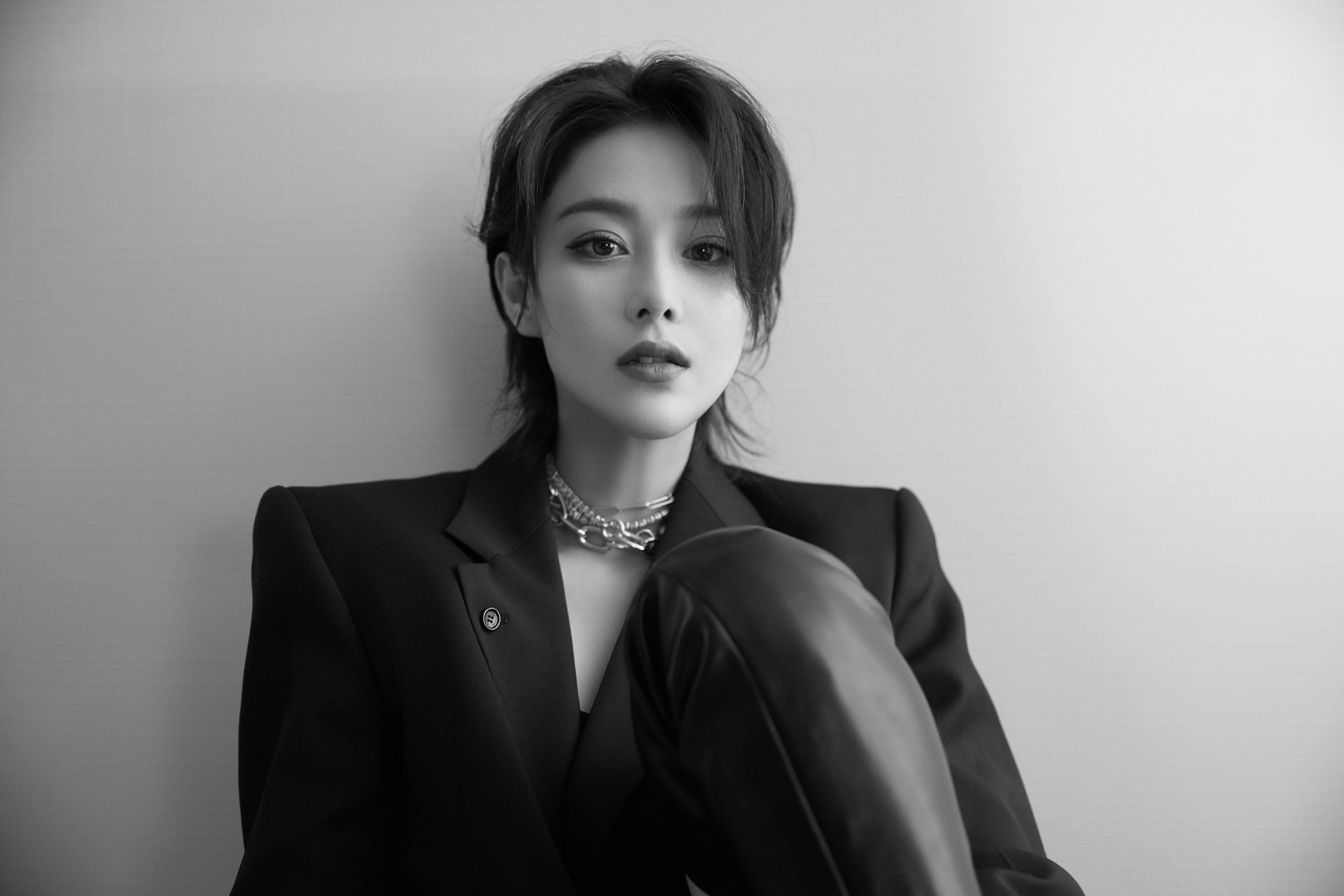 "馨馨子"来了!张馨予化身攻气女王挑战"野蛮游戏"