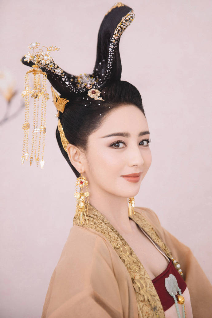 佟丽娅这古装可以完美演绎大唐盛世