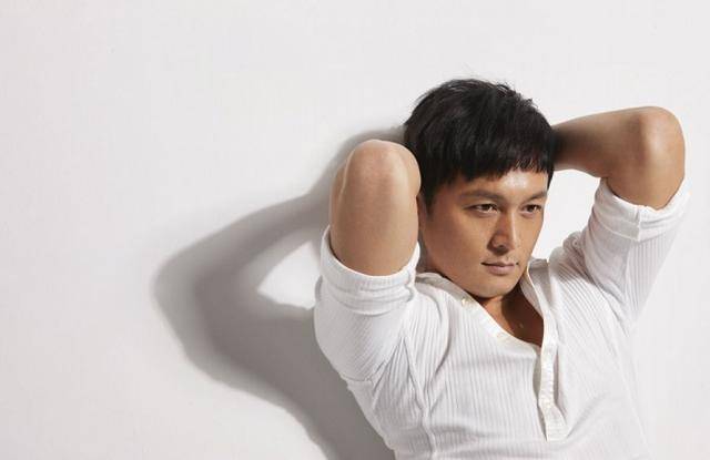 可是后来赵擎就蒙了,妻子林欣缇突然失踪了,怎么也找不到,还套走了他