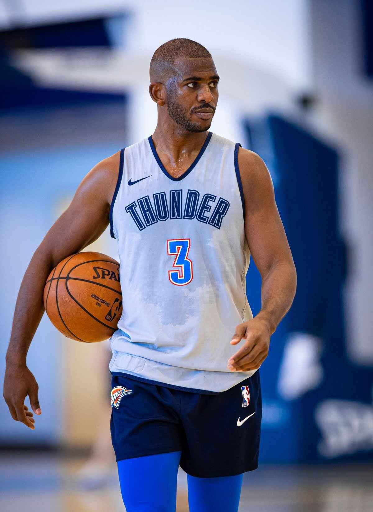 马刺迎后帕克时代最强后卫,网友:波波维奇或迎最后一冠_克里斯·保罗