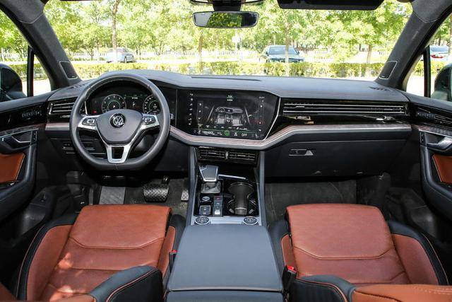 大众途锐3.0tsi 锐尊版上市 售价82.18万