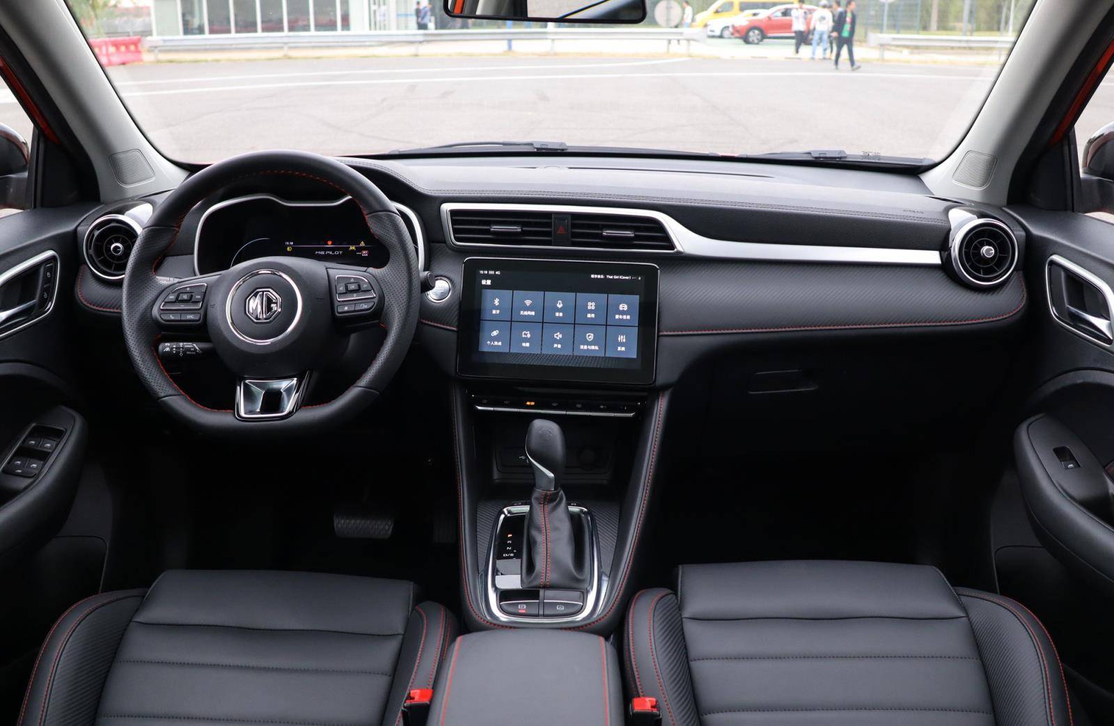 搭载斑马30系统上汽名爵zs超级玩家版上市