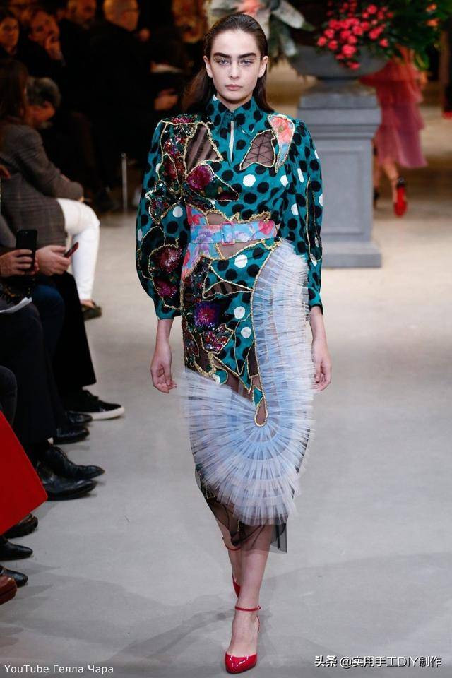 「拼布作品」viktor&rolf高级定制时装的拼布系列,很有艺术美感