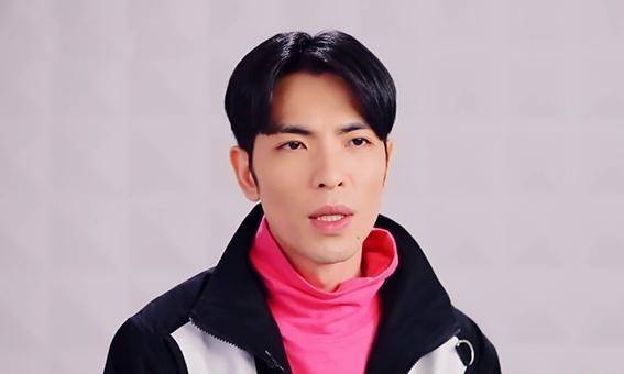 《我们的乐队》:第四期来袭,这是个谜,你读过吗?_王立鑫