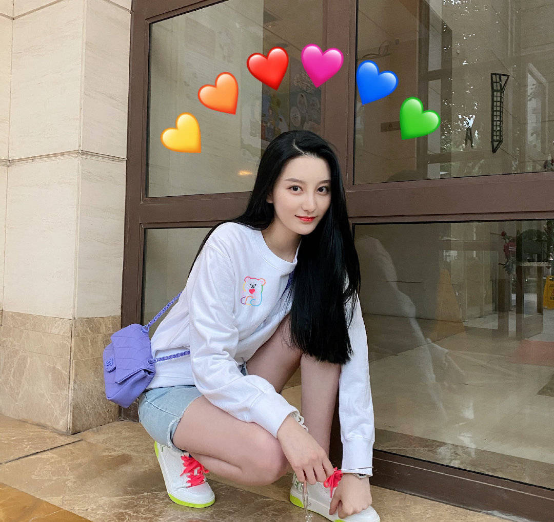 嘉羿深夜发文"要你寡" 疑似回应与李熙凝恋情传闻_金尤美