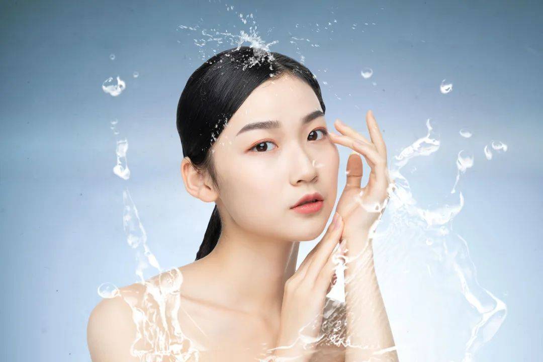 兰亭护肤张颖儿老师:皮肤暗黄没精神,怎么在这个夏天白起来?