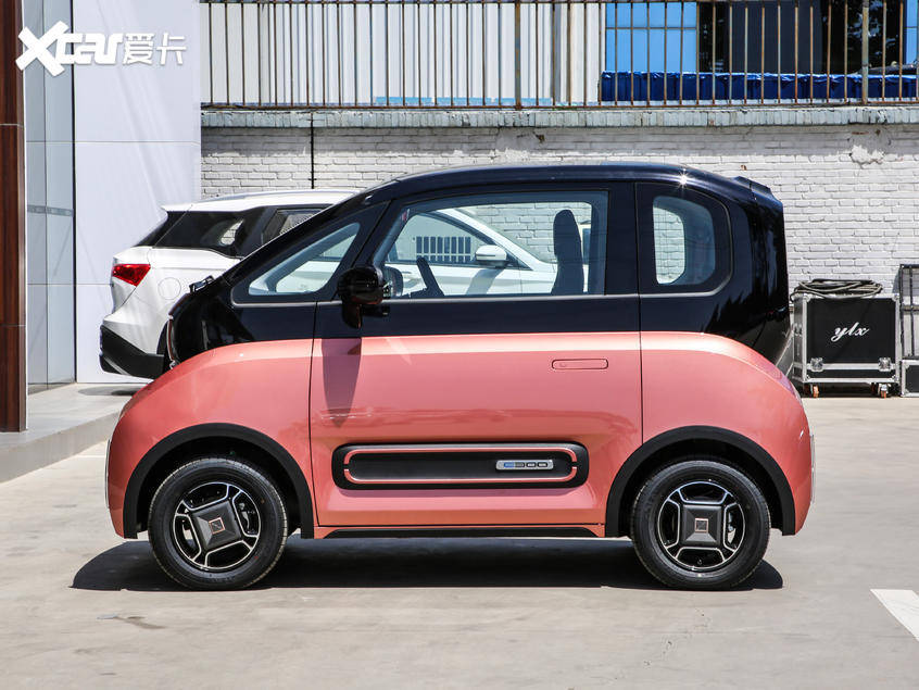 新宝骏e300正式上市 补贴后6.48万元起