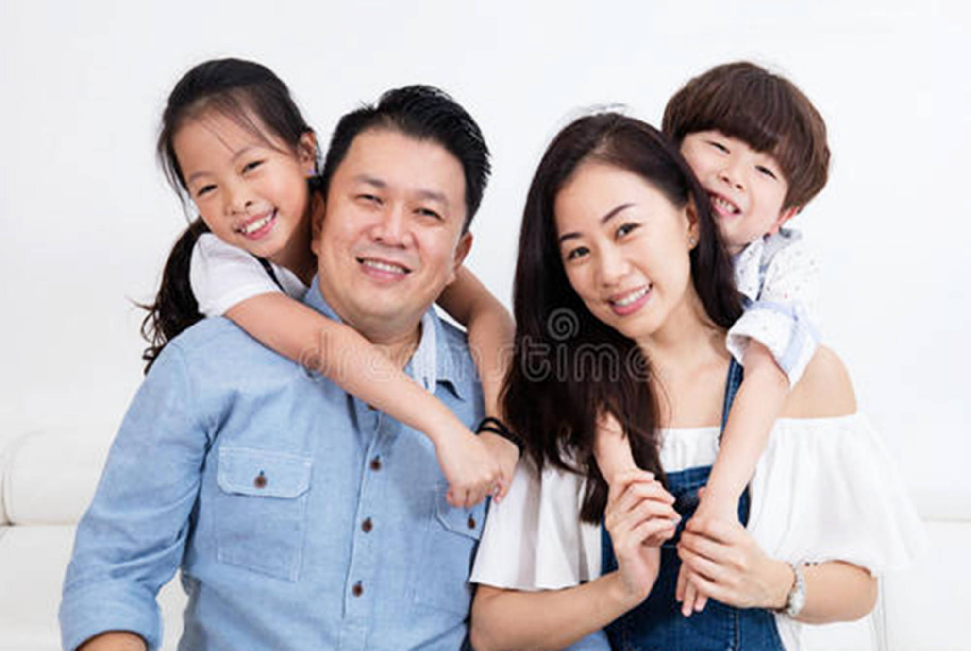 原创2019年中国离婚率世界第一单亲家庭对孩子的伤害又一次扩大了