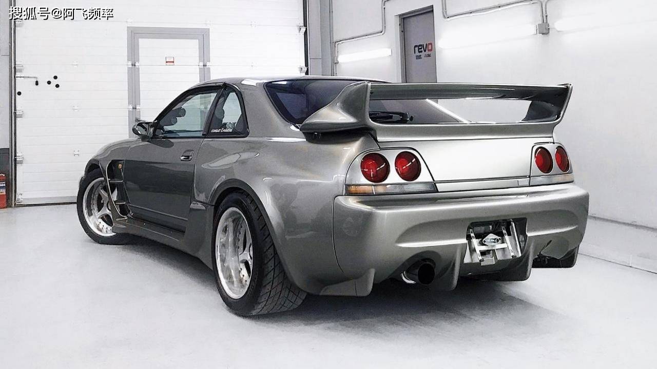 日本著名改装公司veilside作品1995年款尼桑skylinegtr