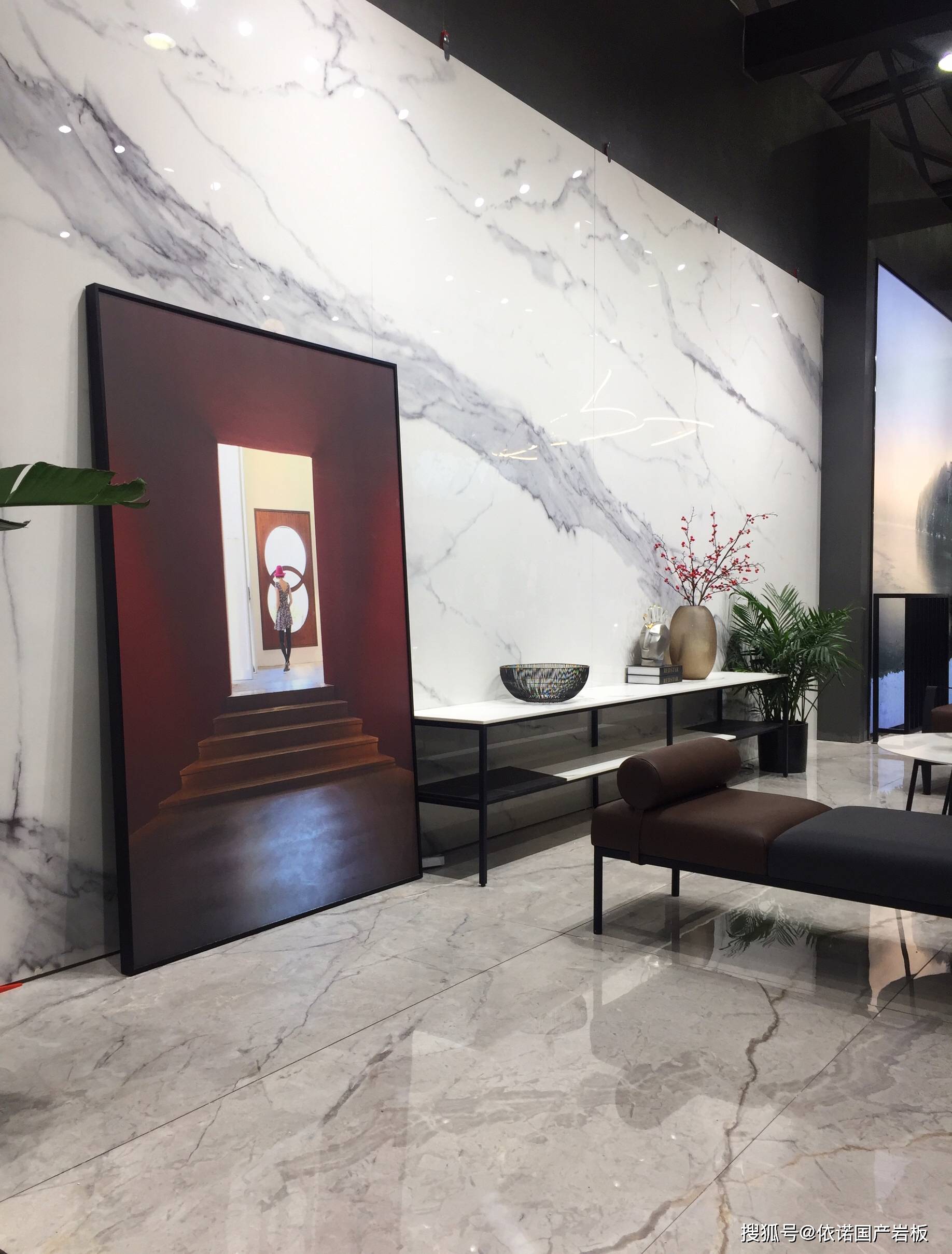 依诺岩板,全案落地,一板便可满足你对高端装修的要求!