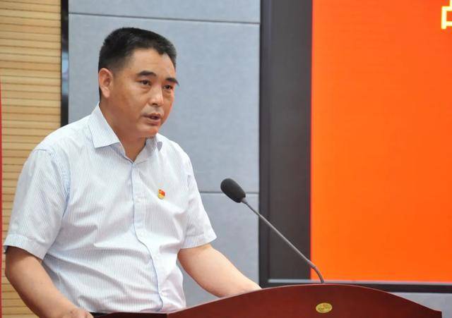 卧龙区人民政府与南阳投资集团战略合作协议签约仪式举行