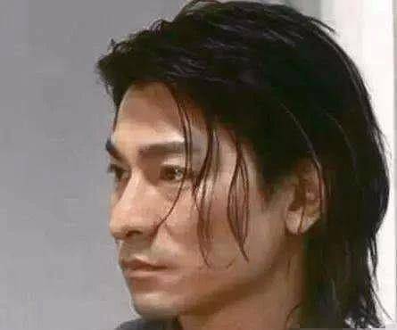 刘德华出道后所有发型盘点,你喜欢哪款?