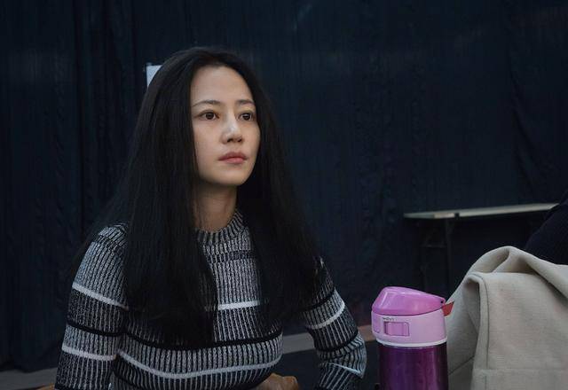 都知道谭卓演活了高贵妃却不知她的戏路一直广阔刚出道就拿奖