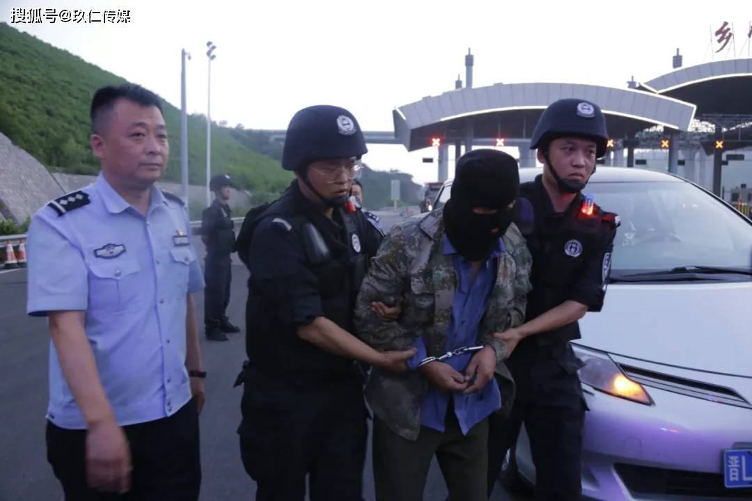 乡宁公安抓获潜逃25年命案逃犯