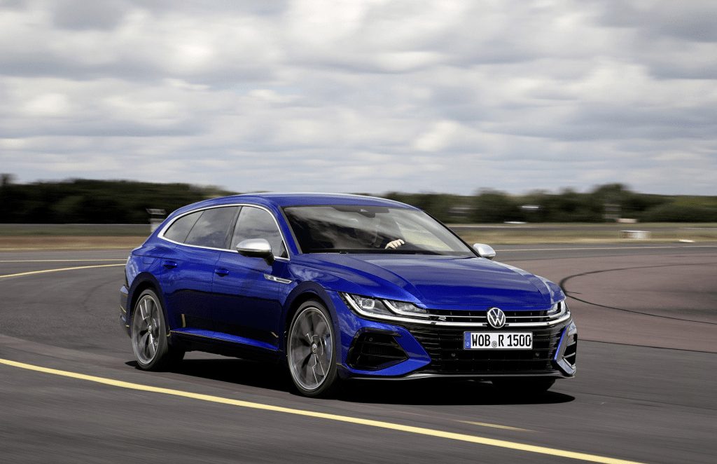 r36的车主终于可以换车了320匹的大众arteonr正式发布