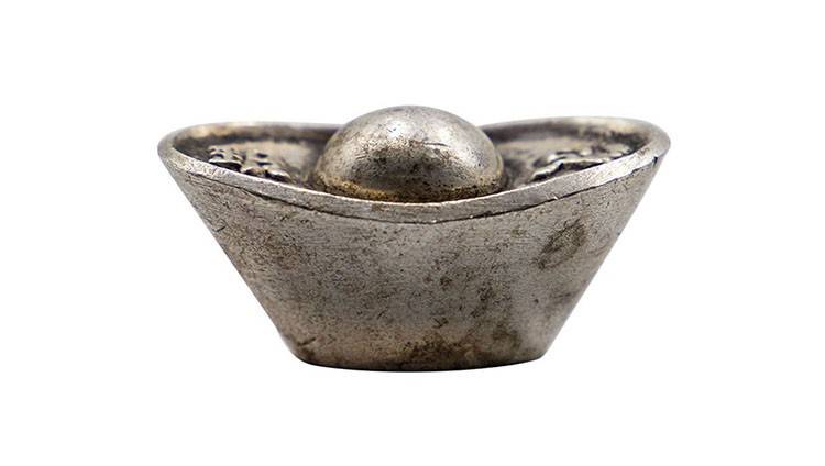 如今,古代银锭作为一种珍贵的收藏品,被各路专家学