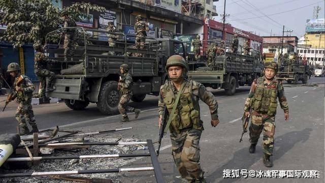 印度重兵集结一线,后方空虚被叛军钻空子,头号大都市拉响警报_武装