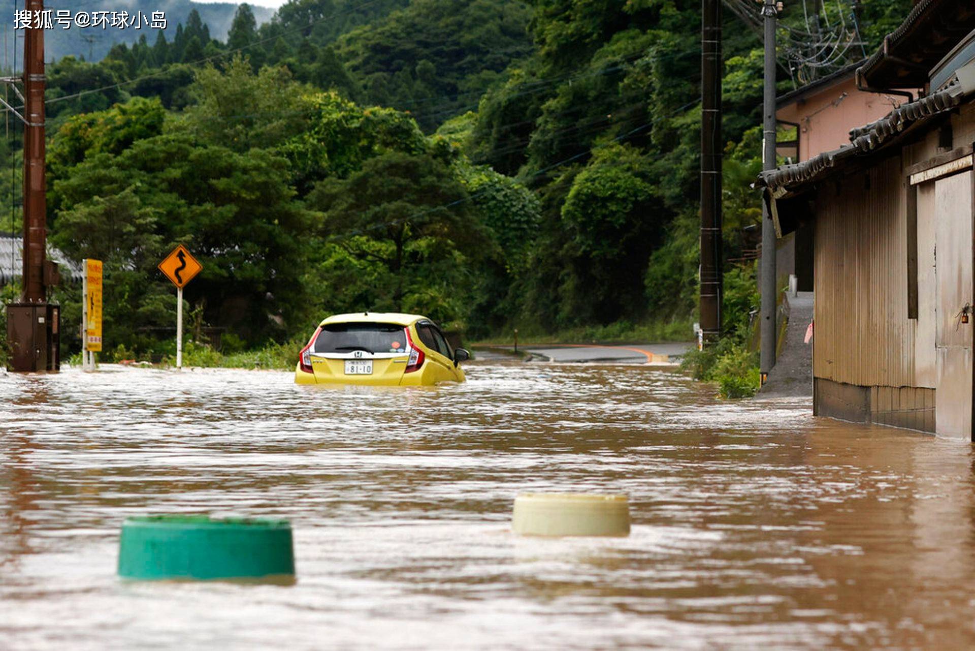 日本九州严重水灾20万人避难 熊本养老院14人无生命迹象