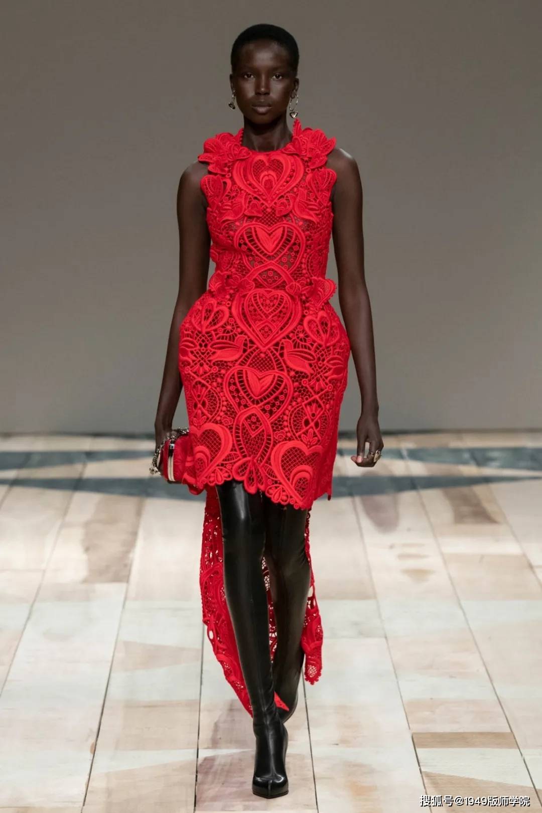 时装赏析alexandermcqueen2020秋冬时装秀
