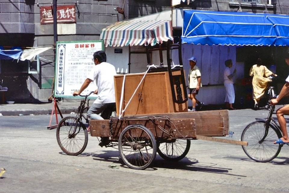 原创1992年中国老照片:时代发展过程中,很多行业事物已经消失