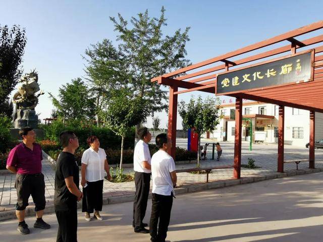 亓宏刚一行到陕西乾县王村镇天精菜基地调研