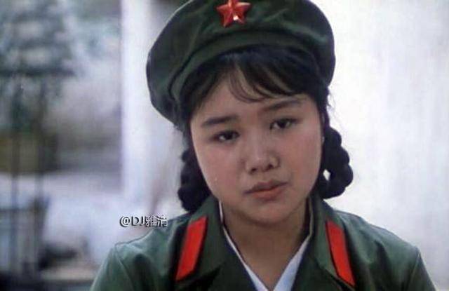 但是戴呐在《边城》中给大家留下的印象实在太深了,所以很多年以来