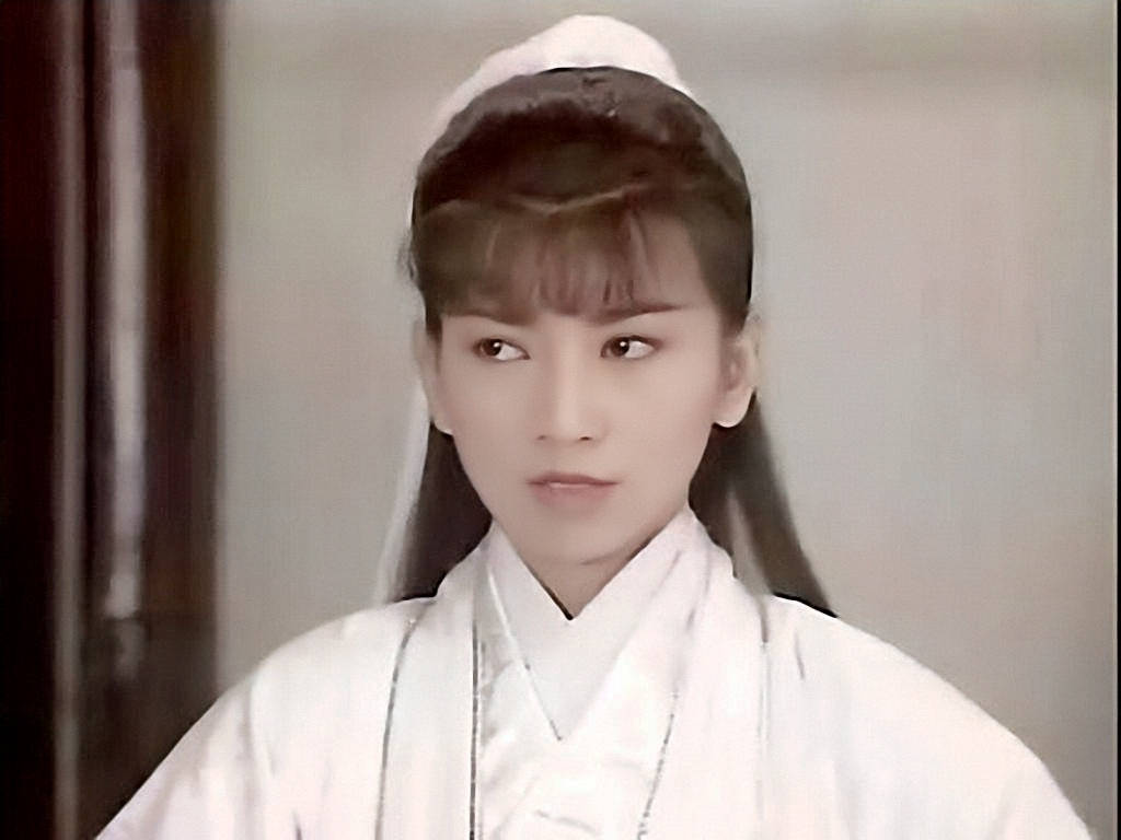 为何观音菩萨多次搭救白素贞,却不愿救胡媚娘一次,真相残酷!