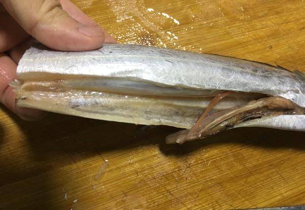 4.料酒 胡椒粉码鱼