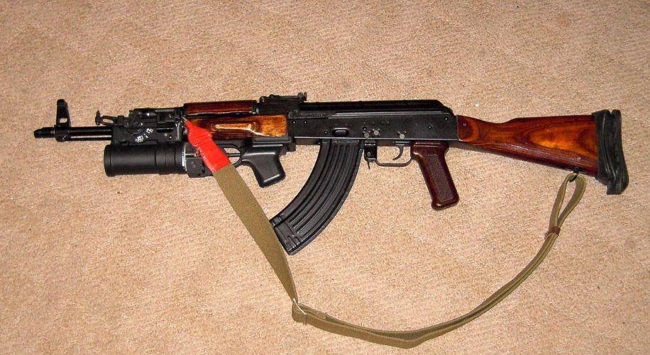 oc-14 groza是95式步枪的抄袭对象?你就不懂啥是groza