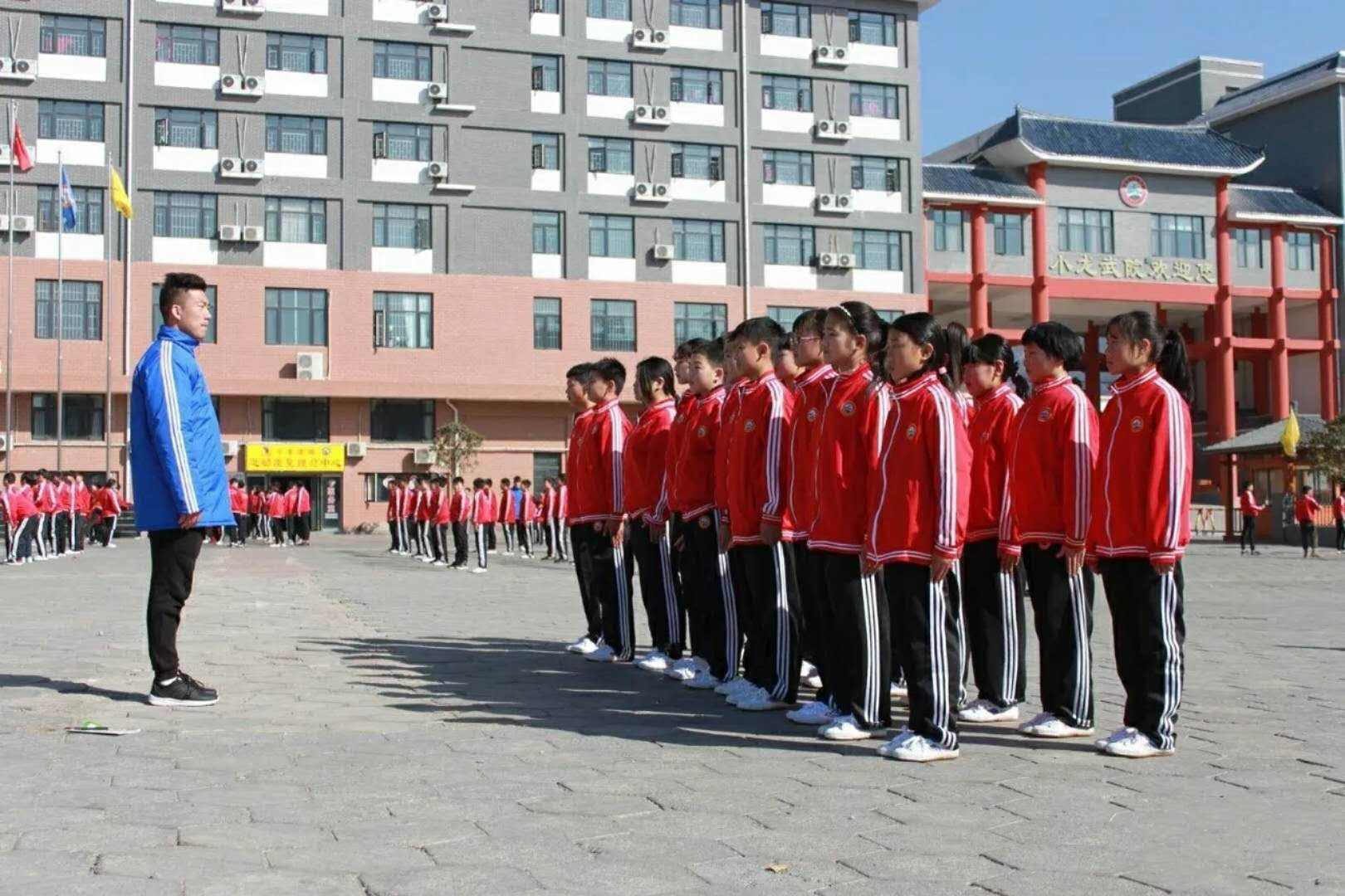 原创黄金条儿出好人,那么武校棍棒之下能否出好的徒弟?