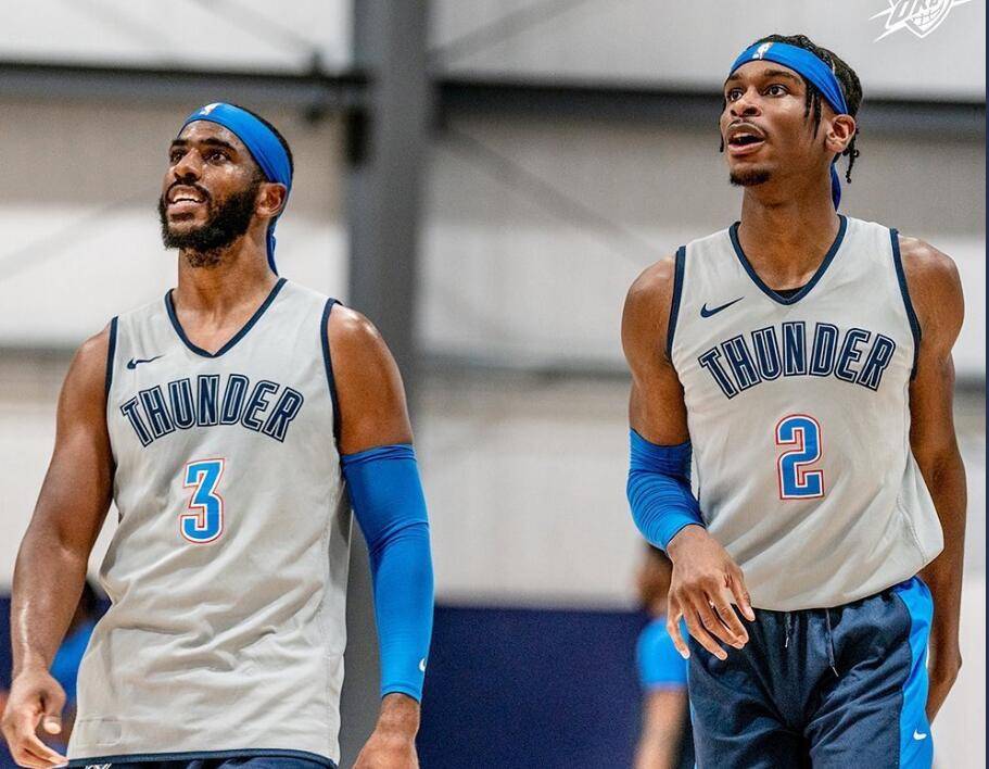 保罗发带装像18岁,单挑超新星面露笑容!防守灵魂阔别2年终回归