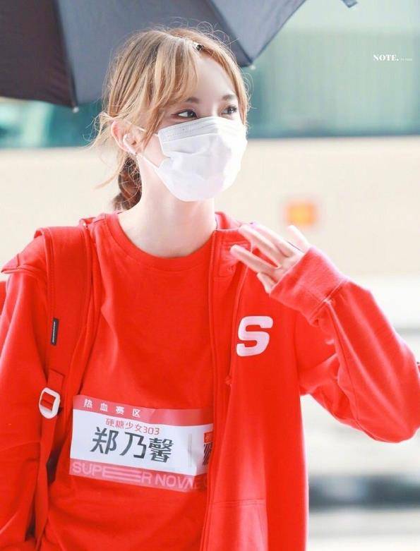 5g冲浪少女希林,一碗水端平,看她给队友的留言,太暖心了