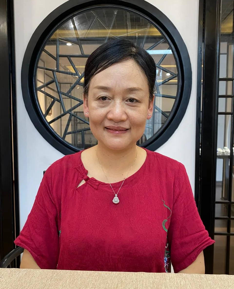 国家非遗斗彩女将军首次对外直播揭秘涂杏花的传奇一生