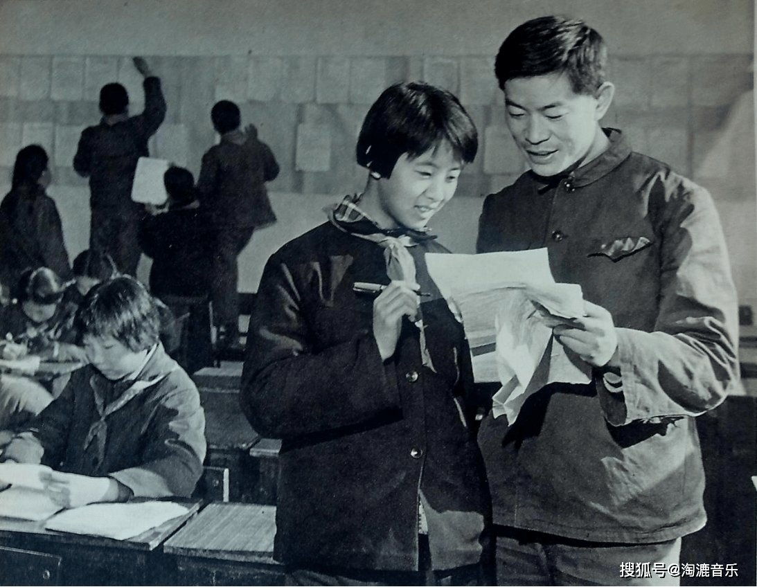 原创回顾1974年中国摄影杂志中每位摄影师镜头下的精彩一瞬