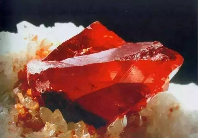 "辟邪王"朱砂的10大真相:据说99%人都没见过它真实样子?