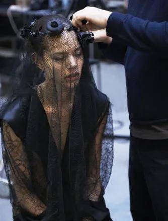 其中2011年的chanel cocomaton秋冬广告画册,成为了freja模特生涯中最