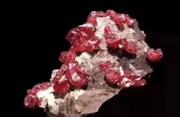 "辟邪王"朱砂的10大真相:据说99%人都没见过它真实样子?