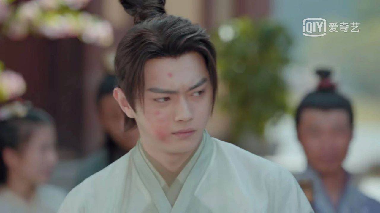 三句台词一个笑点,许凯新剧《天舞纪》让人上头在哪里?_李玄