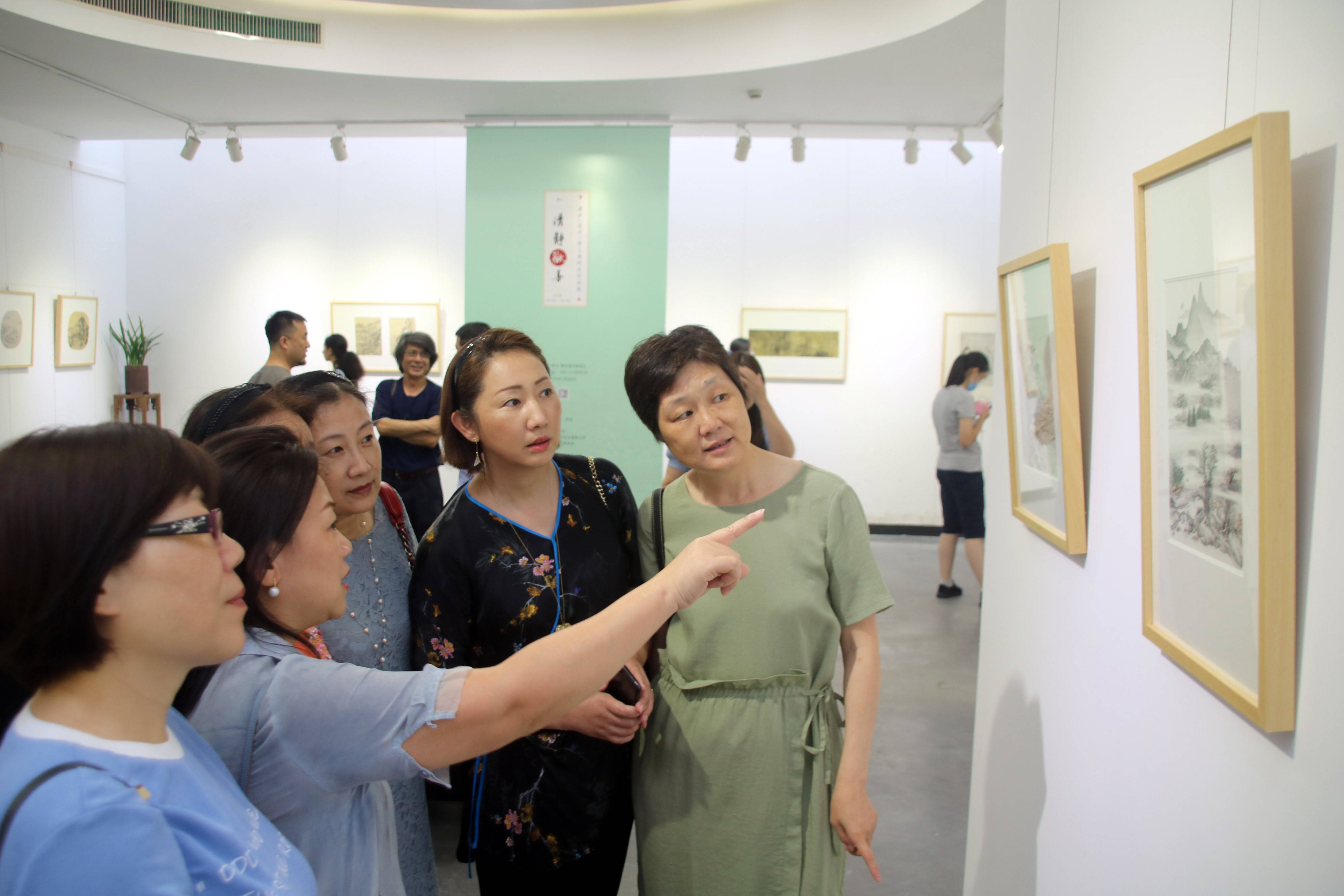 庸庐(苏州)第三届师生作品展在苏州三元美术馆开展