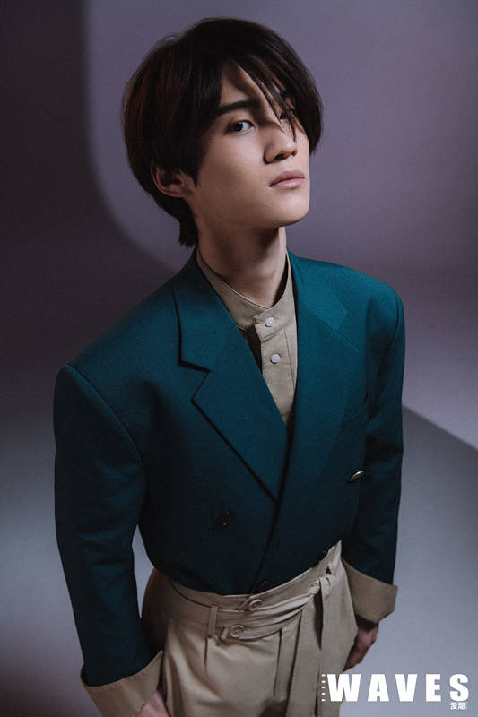 边天扬摩登大片释出 重现"素察"眼神杀_手机搜狐网